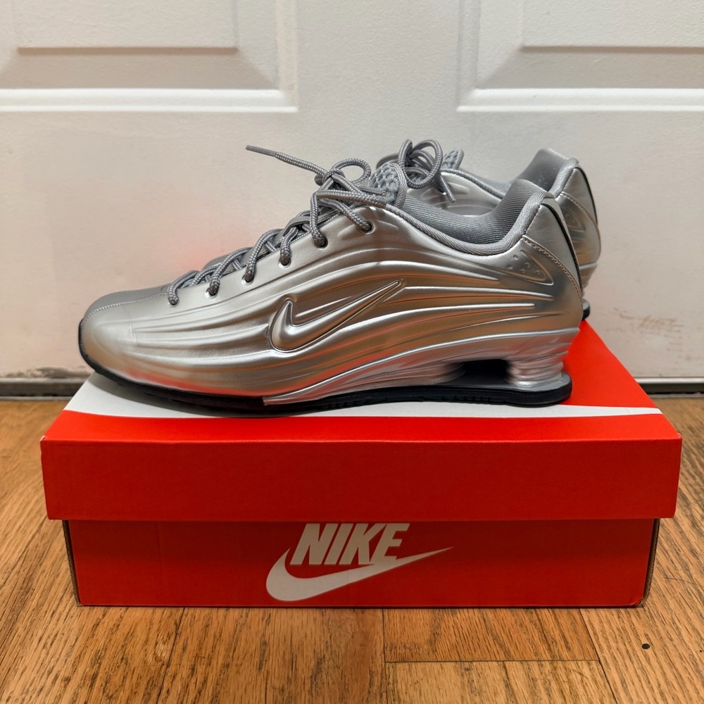 Nike Women’s Shox Z size 7.5 Silver